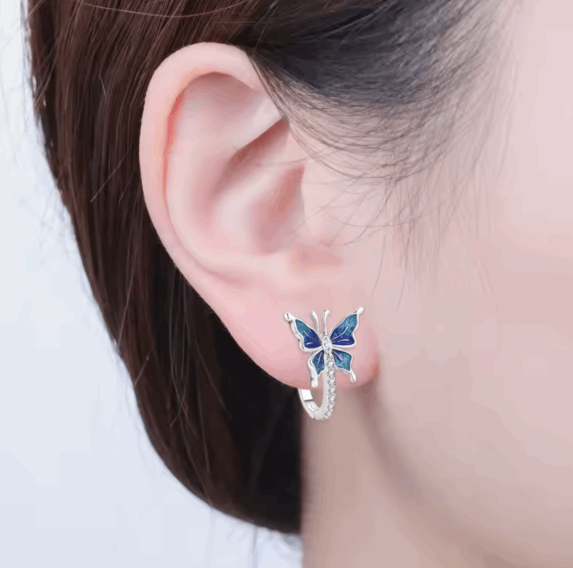 Kolczyki srebrne – motyle z fioletowym blaskiem